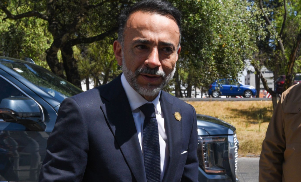 Investigan a Fernando Flores, alcalde de Metepec, por polémica en club