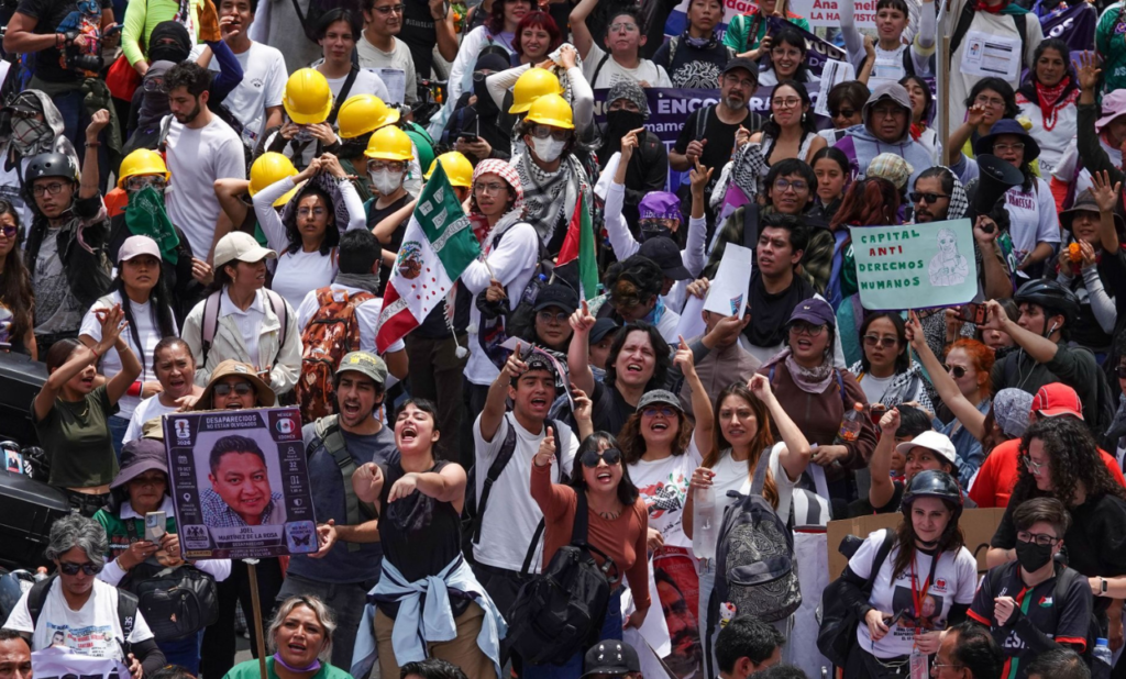 No solo habrá Mundial en México: estas son las marchas, pega de fichas y protestas convocadas