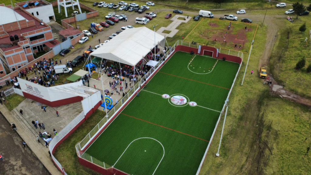 Toluca construirá dos nuevas preparatorias y renovará 10 espacios deportivos para fortalecer la educación y el deporte