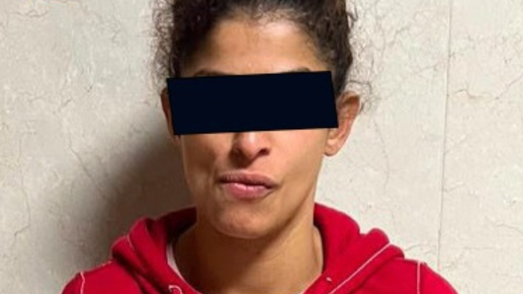 Viajaba en un auto ligado a robos en Edomex; así cayó una colombiana en CDMX