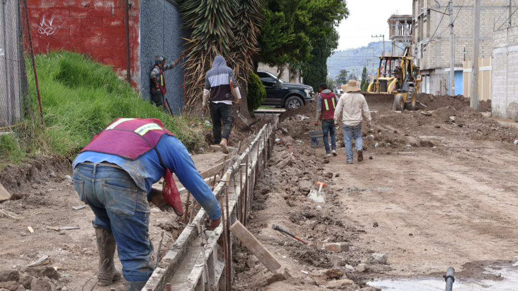 Gobierno de Toluca: fortalecen movilidad y espacios urbanos con la construcción de 25 obras estratégicas