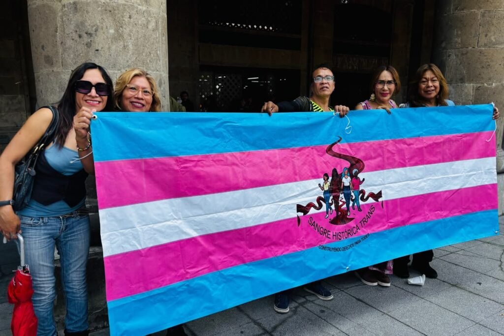 "Queríamos vernos femeninas para sobrevivir": mujeres trans denuncian secuelas por biopolímeros y décadas de abandono institucional