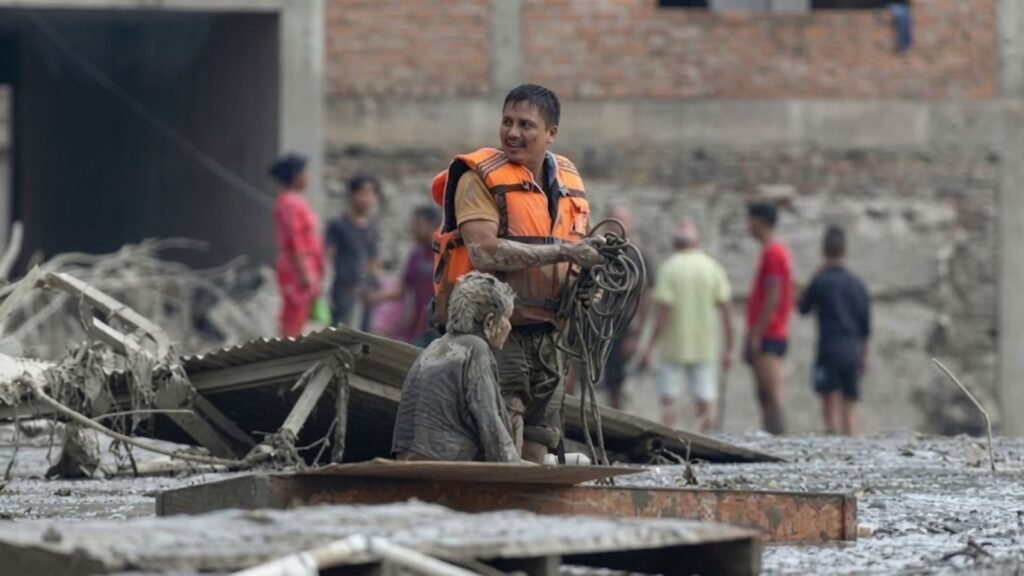 Deslave en Nepal: van 392 muertos y mil 468 personas desaparecidas