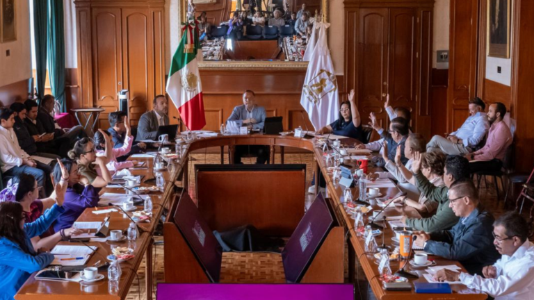 Toluca: Cabildo analiza exentar pago de predial a cinco hospitales estatales; autoriza bailes públicos