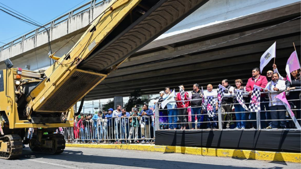 Edomex lleva el programa de bacheo a Naucalpan; estas son las vialidades que serán rehabilitadas