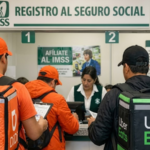 Trabajadores de apps enfrentan rezago en seguridad social; sólo 15.5% tiene cobertura completa: IMSS