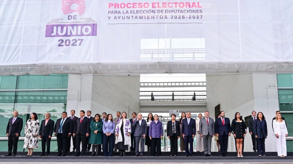 Delfina Gómez constata en el IEEM inicio de proceso electoral de Edomex