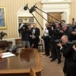Trump se lanza contra medios “incómodos”; prohíbe acceso a la Casa Blanca a CNN, MSNOW y Político