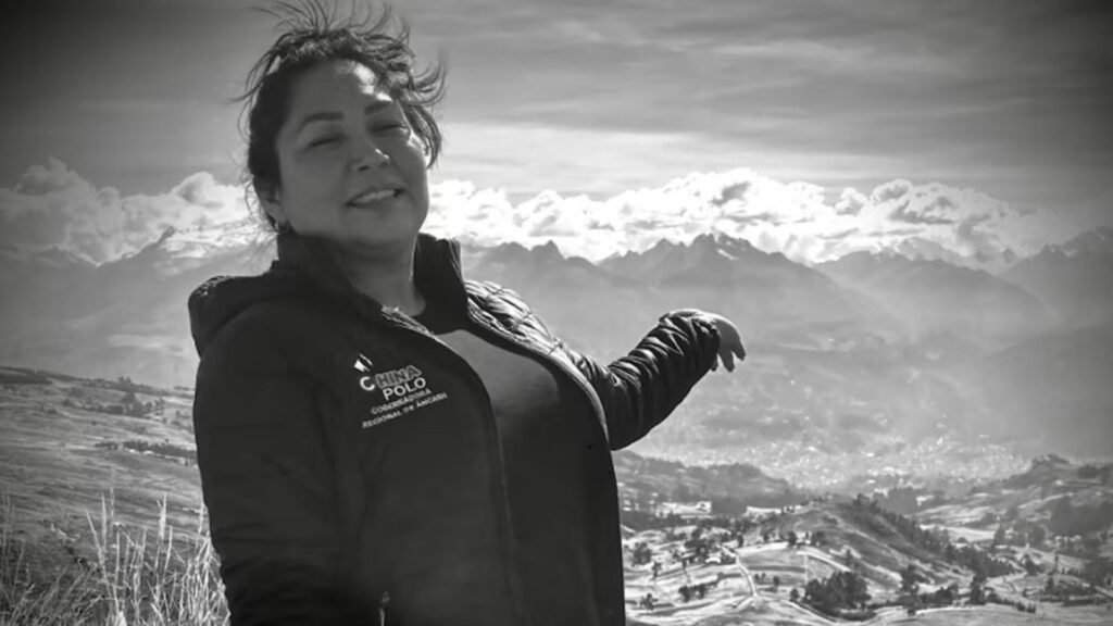 Perú: dan último adiós a Susy Aponte, asesinada en transmisión en vivo