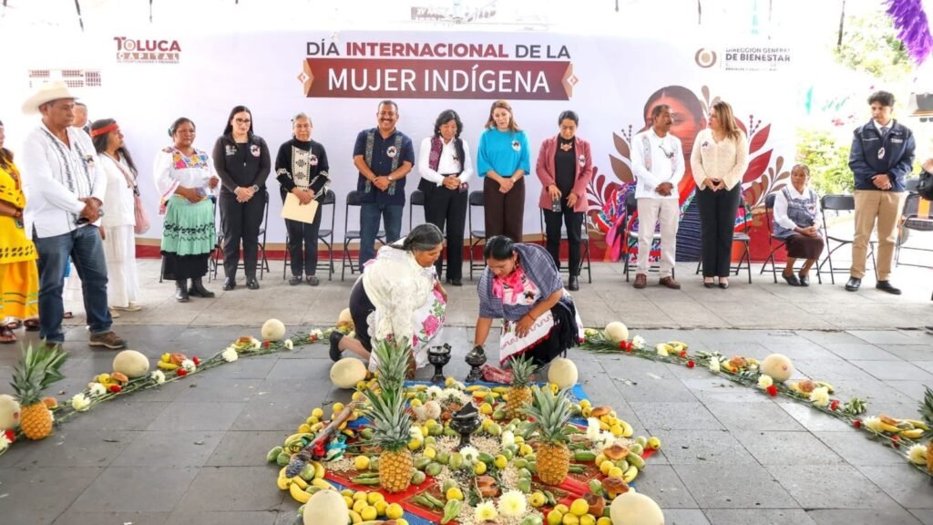 Ricardo Moreno instruye reducir desigualdad de mujeres indígenas en Toluca; busca más inclusión