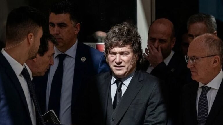 Argentina sigue los pasos de Trump; declara a dos cárteles mexicanos como terroristas