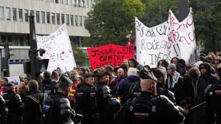 Desafían a Macron: miles protestan en París pese a prohibición