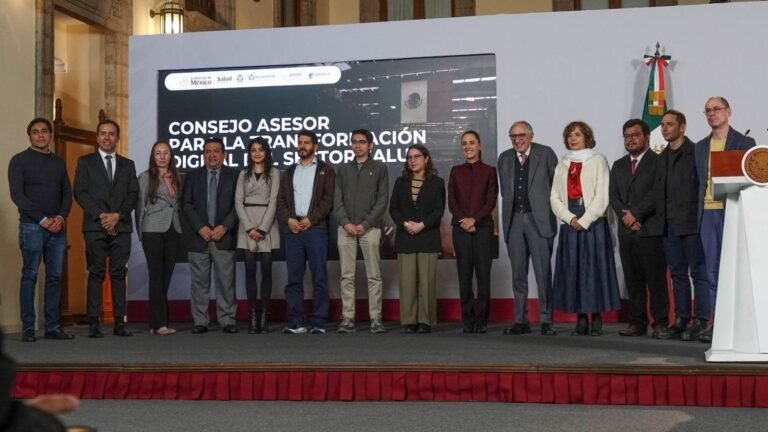 Sheinbaum anuncia plan con inteligencia artificial para el abasto de medicamentos