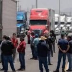 Transportistas bloquean 38 puntos del país, informa Segob