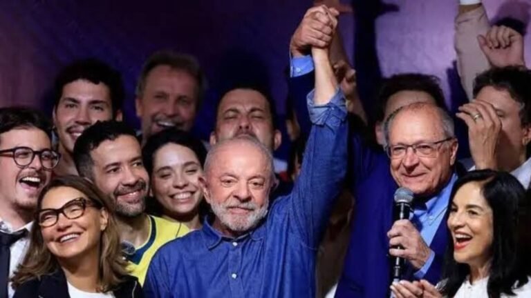 Tribunal electoral de Brasil confirma reelección de Lula da Silva