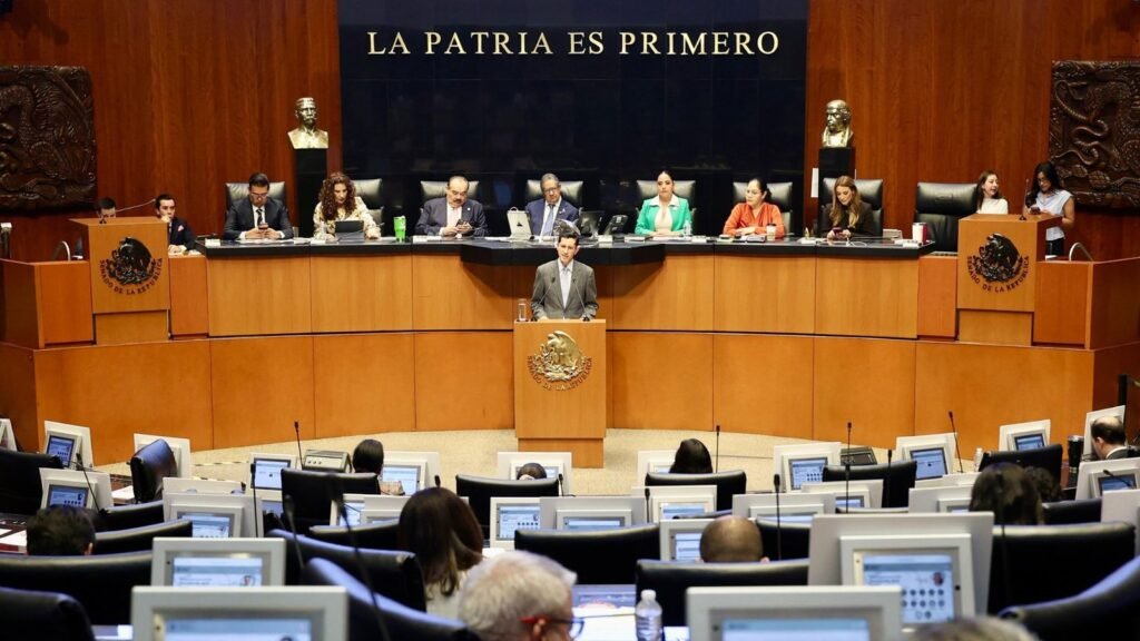 Roberto Velasco ante el Senado: México prioriza defensa de connacionales en EU