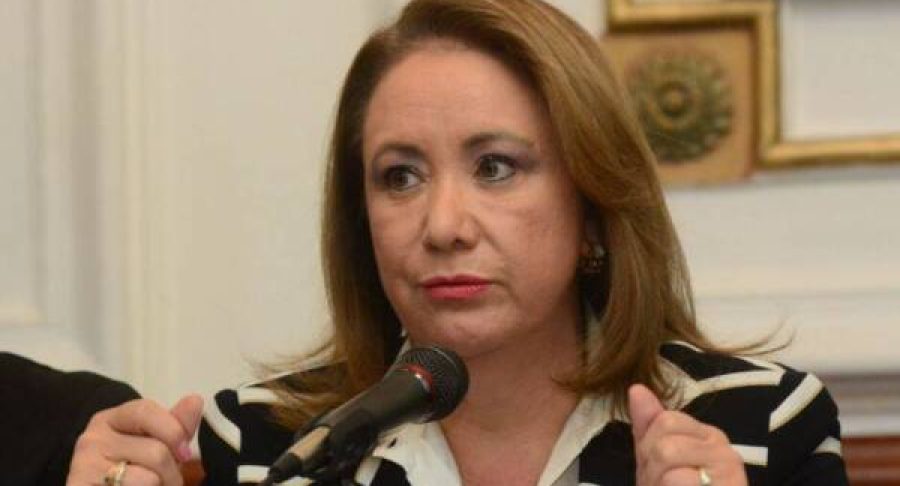 09-abogado-plagiado-alista-demanda-contra-yasmin-esquivel-65381969b99c8-600x366.jpg
