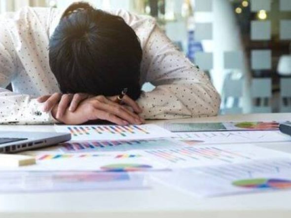 agotamiento-laboral-653818e23eb83-600x338.jpg