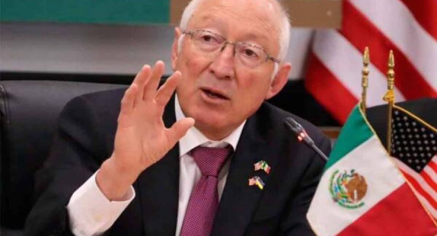 embajador-ken-salazar-en-camara-de-diputados-6538108286b11-600x375.jpg