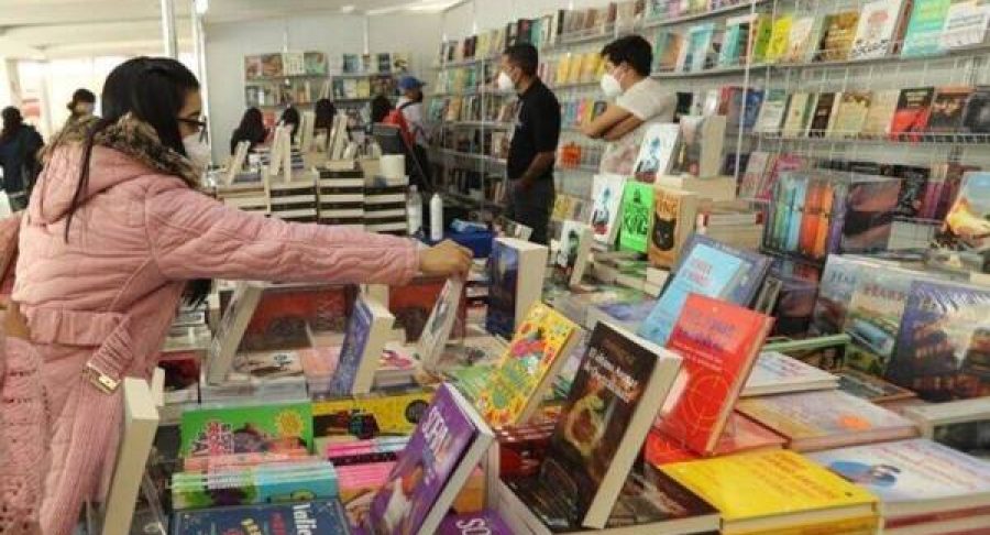 feria-del-libro-2-e1665007463315-653813e91a6cd-600x450.jpg