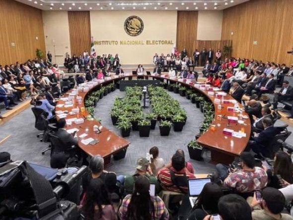 ine-fiscalizara-gastos-presidenciales-65381e73ba9fd-600x400.jpg