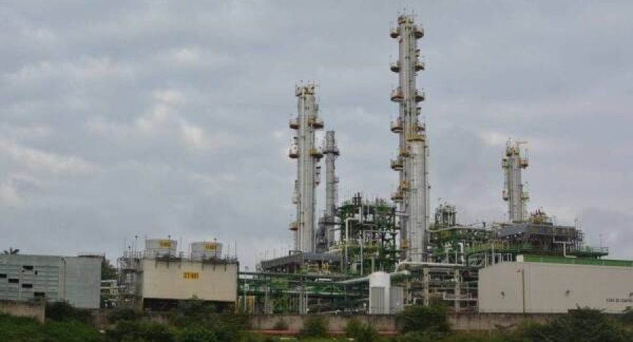 refineria-65381420c8566-600x430.jpg